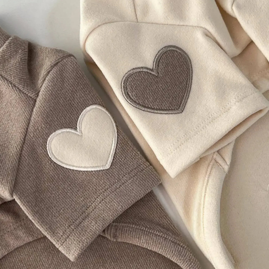 Love Winter Warm Pet Dog Clothes Hoodie Cat Pet Warm Clothes Designer Puppy Clothing
